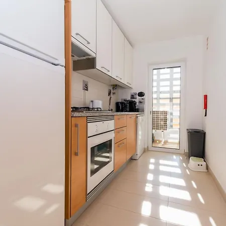 Apartmán A 15min Walk From Cabanas, Pool, Bbq And Big Terrace, Wifi And Air Conditioning