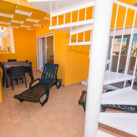 A 15min Walk From Cabanas, Pool, Bbq And Big Terrace, Wifi And Air Conditioning Apartmán